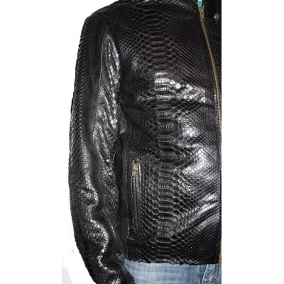 Blouson en python véritable couleur noir modèle Boabe 