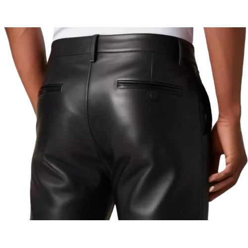 Short cuir agneau plongé noir homme modèle Prizzo